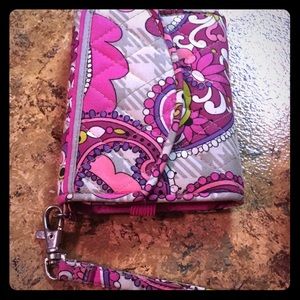 Vera Bradley wristlet Paisley meets Plaid